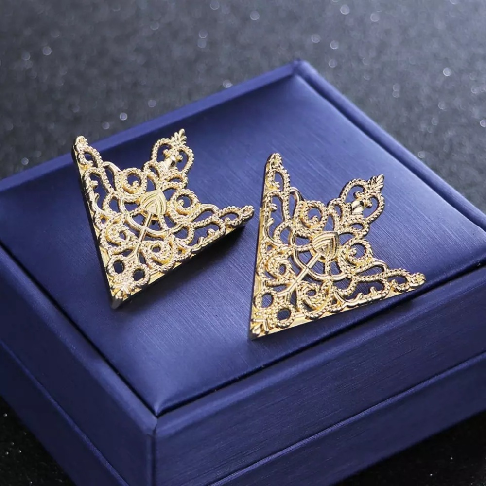 Goth Triangular Hollow Filigree Collar Tip Pins - Picture 7 of 16